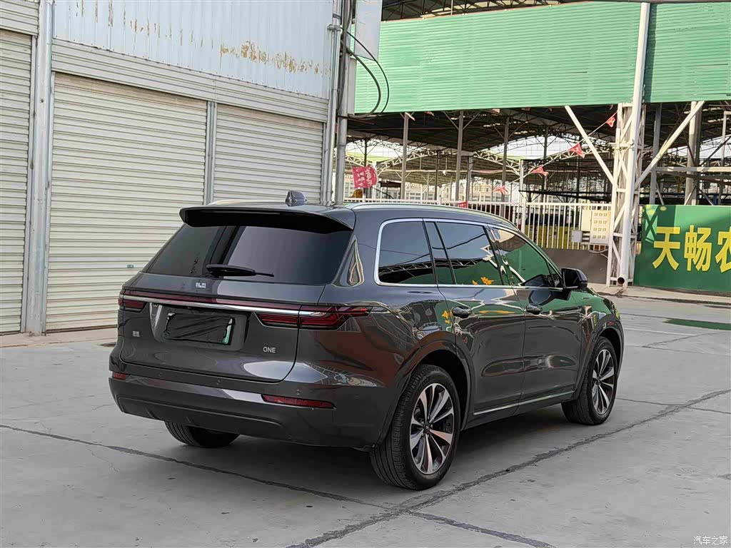 Li Auto ONE, 2022 4