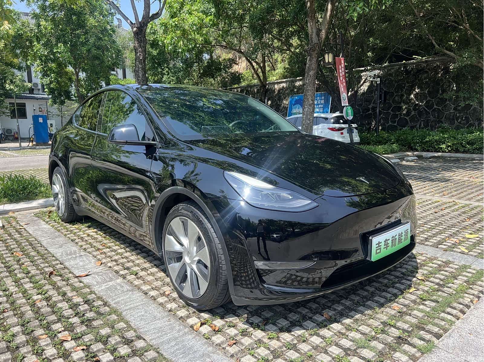 Tesla Model Y, 2021 2