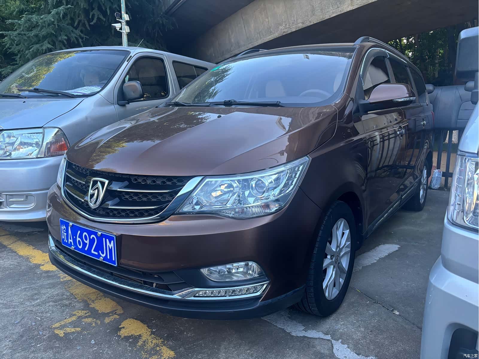 Wuling 730, 2016 1