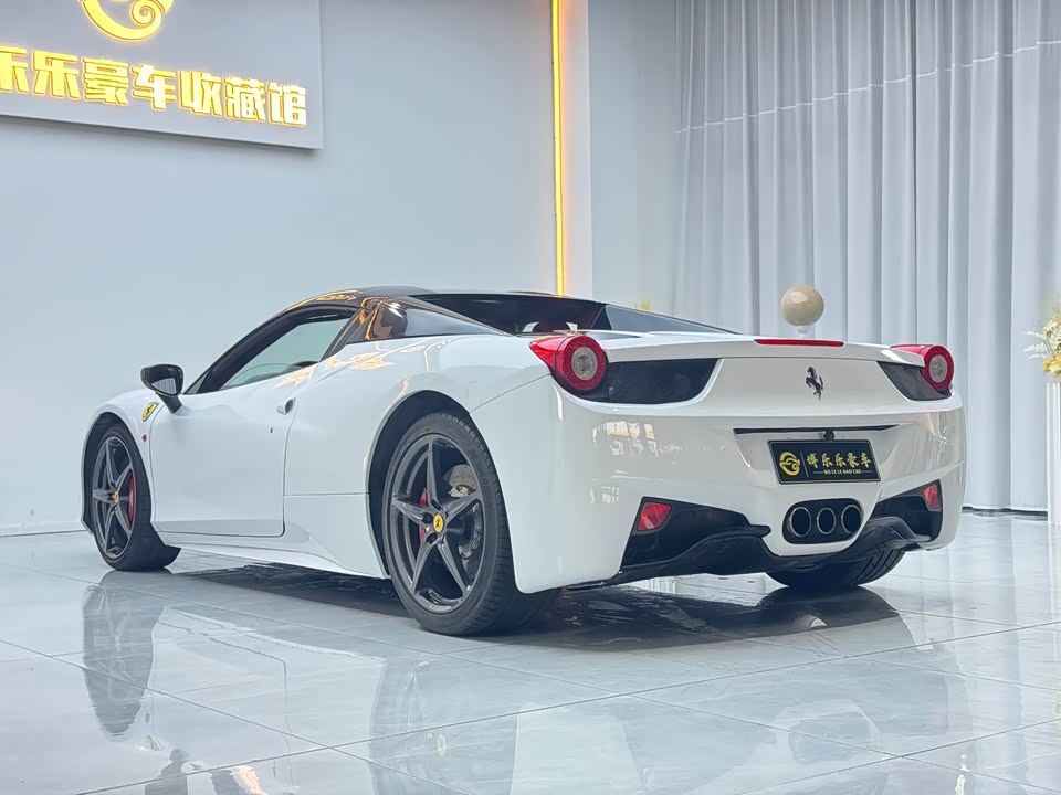 Ferrari 458