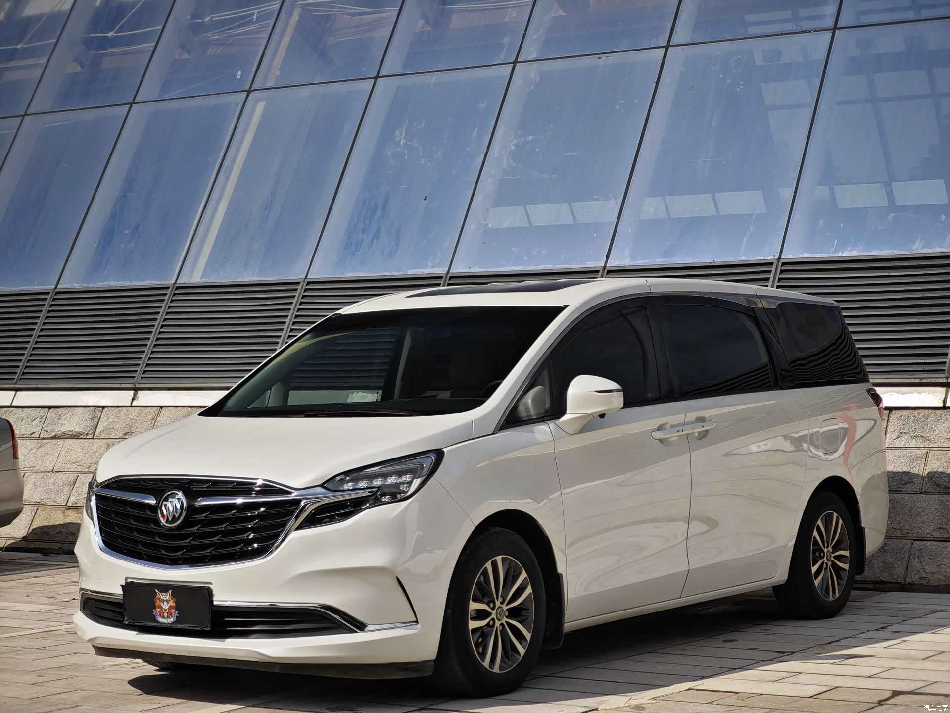 Buick GL8, 2022 1