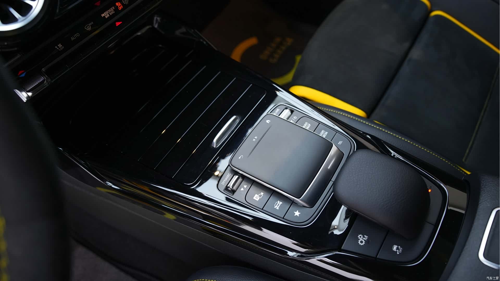 Mercedes-Benz CLA, 2022 15