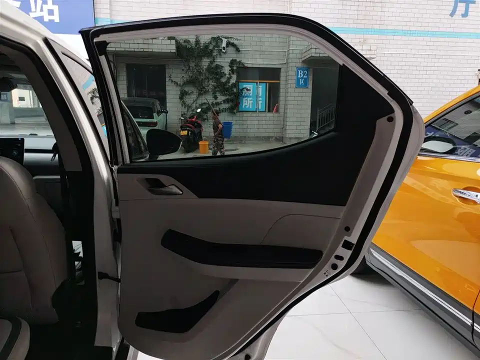 BYD Yuan Pro BYD Yuan Pro
