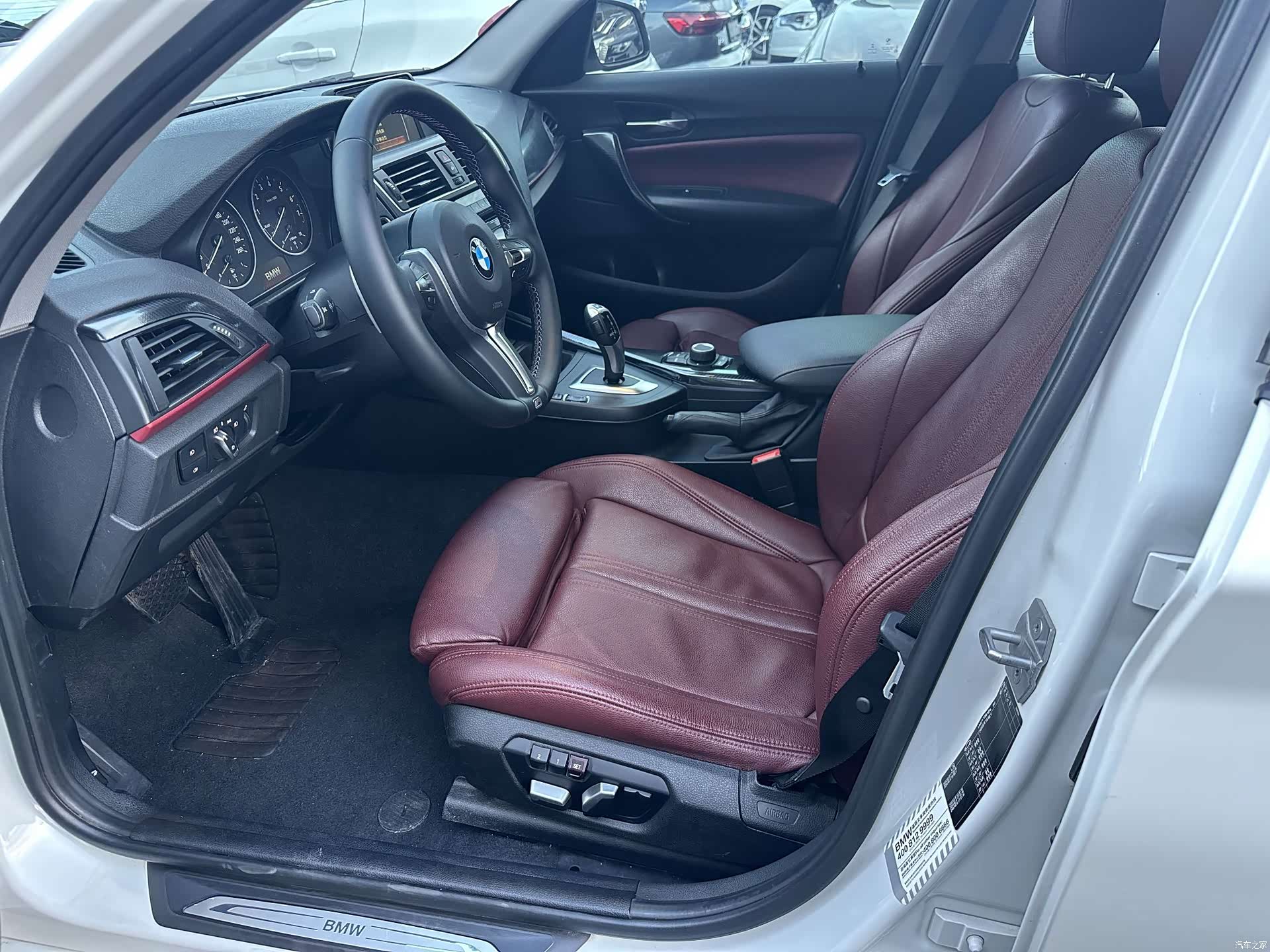 BMW 1 Series, 2018 все фото