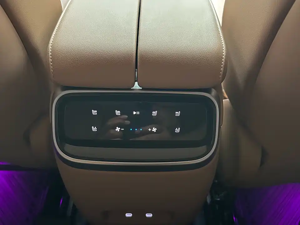 HarmonyOS Ask the world M7