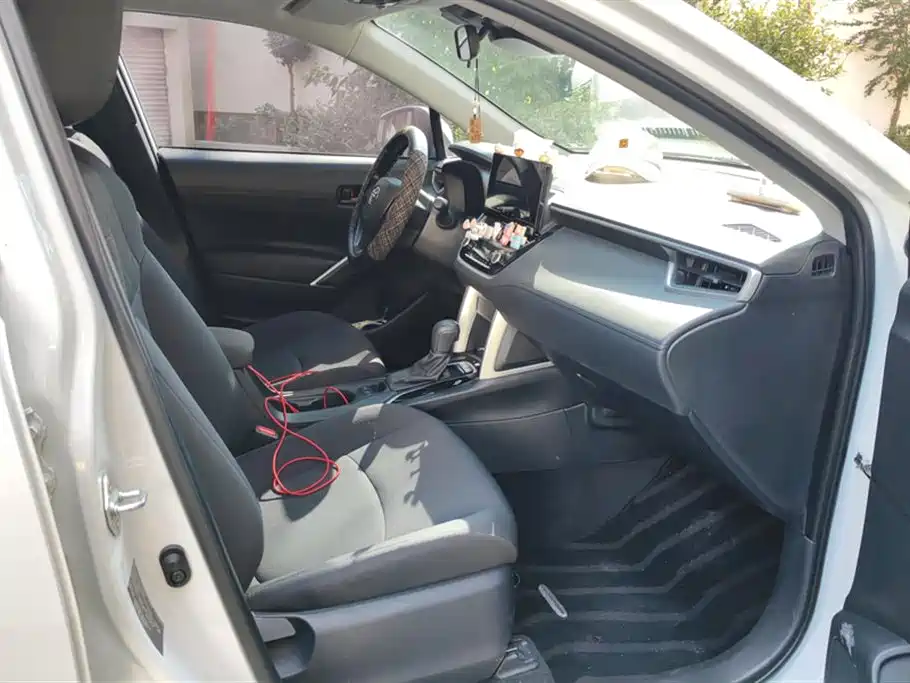 Toyota Corolla Sharp amplifier