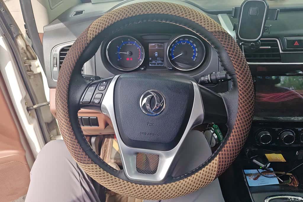 DongFeng SX6, 2016 15