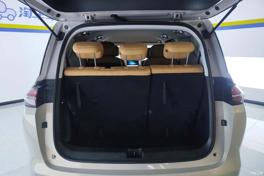 Wuling 730, 2025 4
