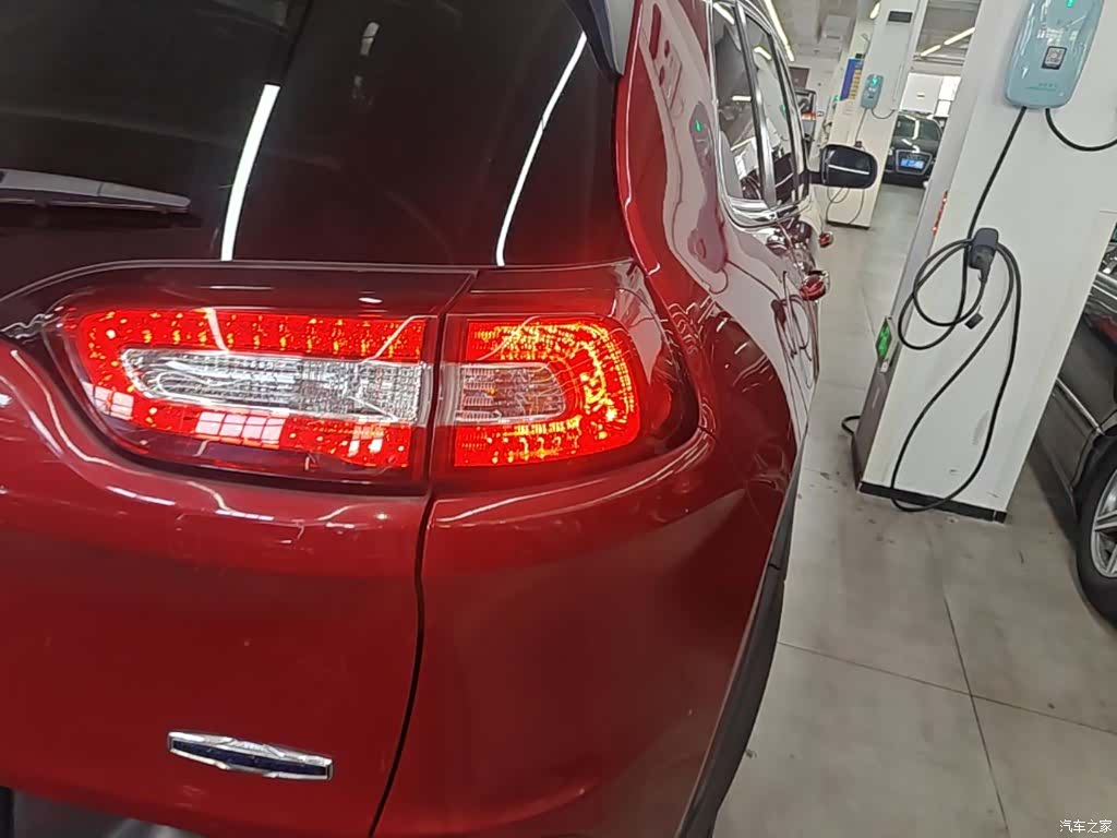 Jeep Cherokee, 2015 8