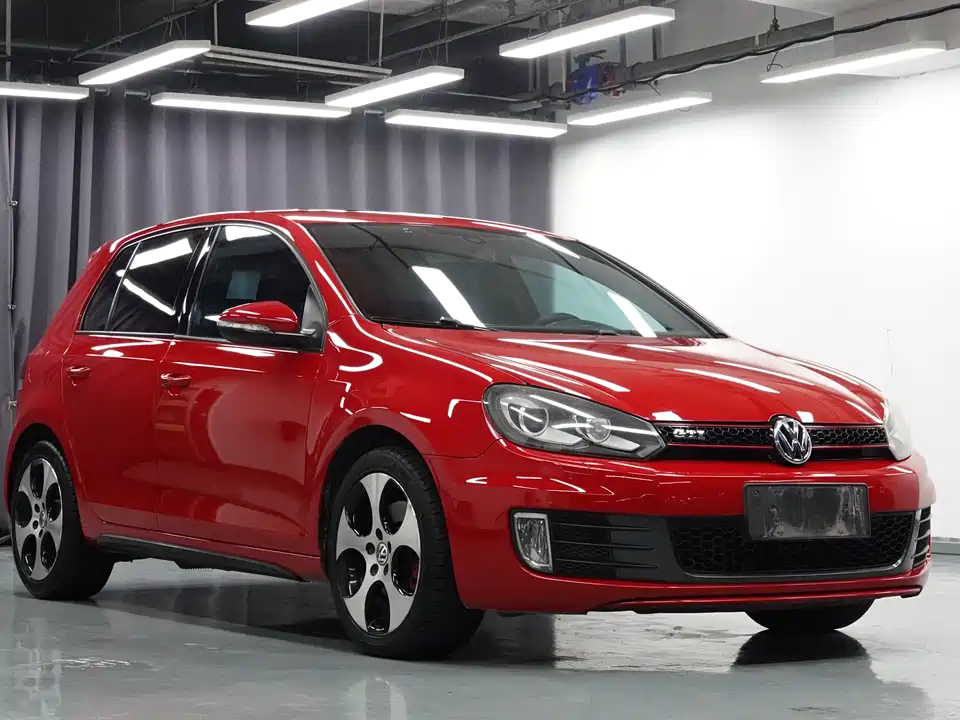Volkswagen Golf GTI
