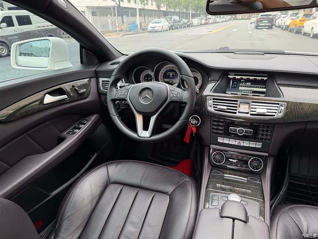 Mercedes-Benz CLS, 2014 8