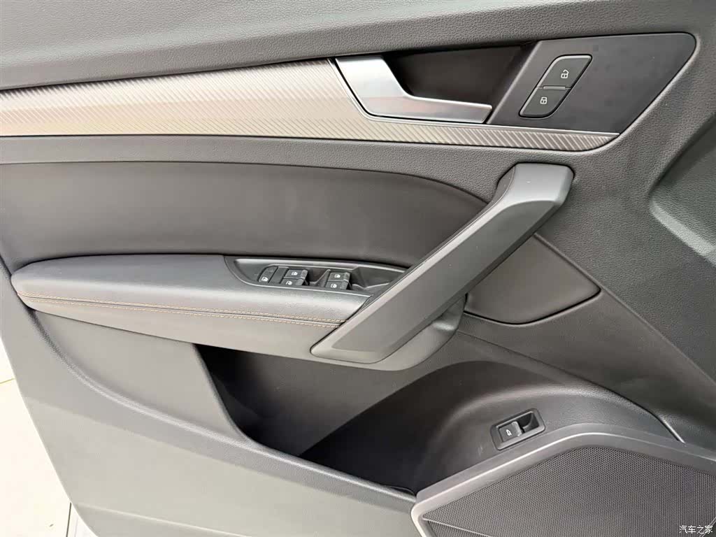 Audi Q5L, 2019 21