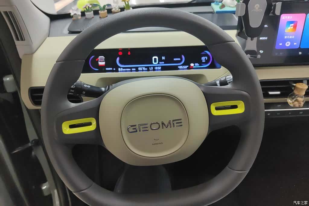 Geely Panda, 2024 15
