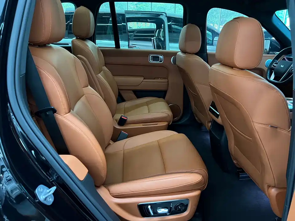 Li Auto Ideal L8
