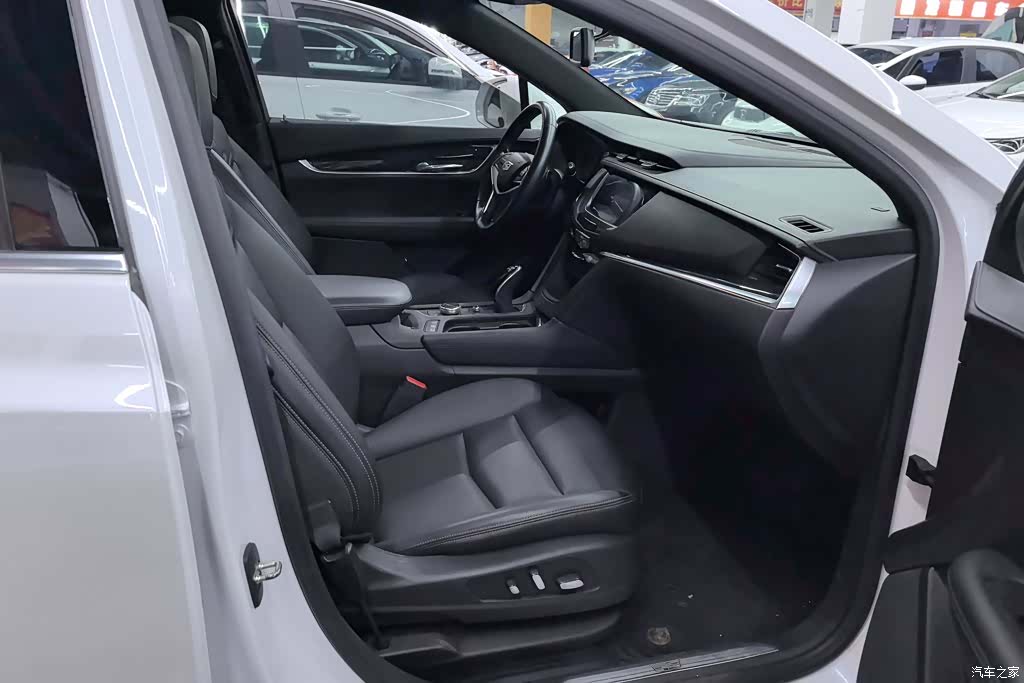 Cadillac XT5, 2021 8