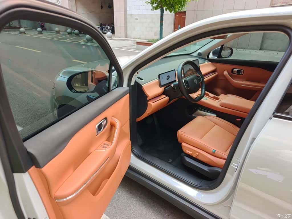 Leapmotor C10, 2024 14