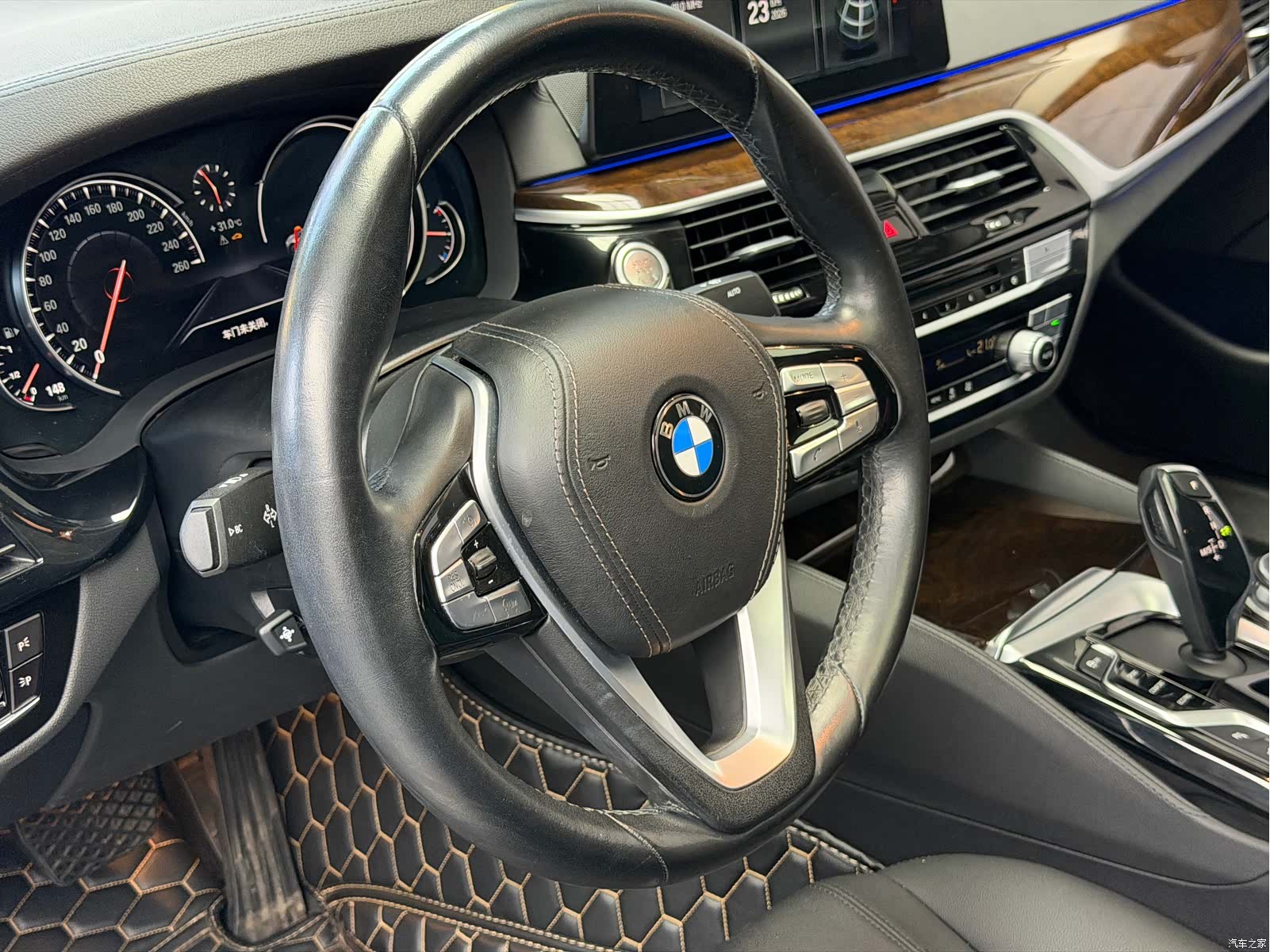 BMW 5 Series, 2018 9