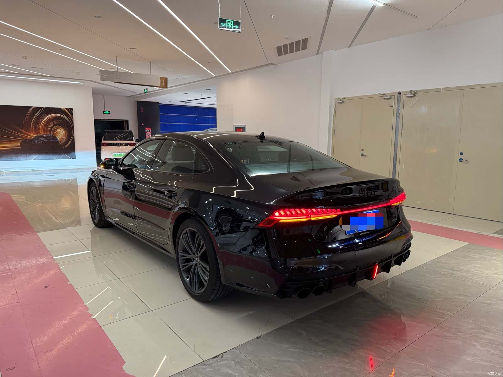 Audi A7L, 2023 19