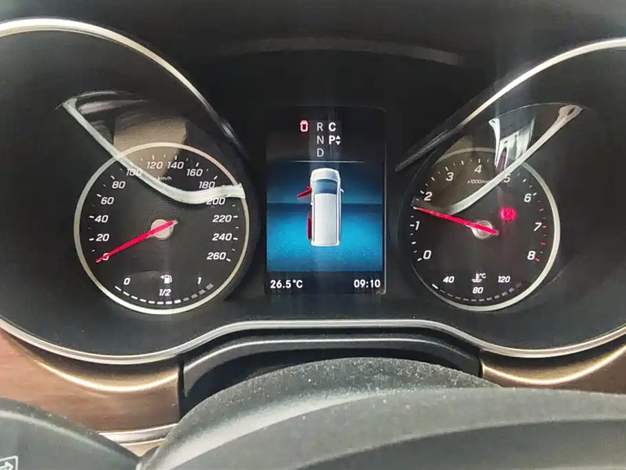 Mercedes-Benz V-class