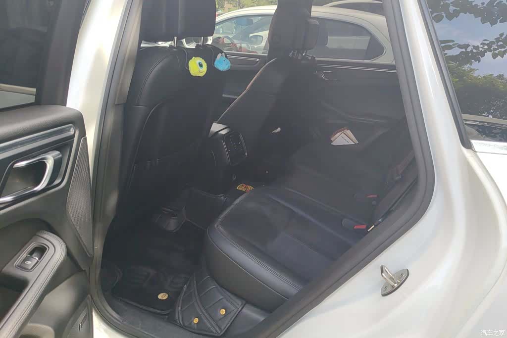 Porsche Macan, 2016 11