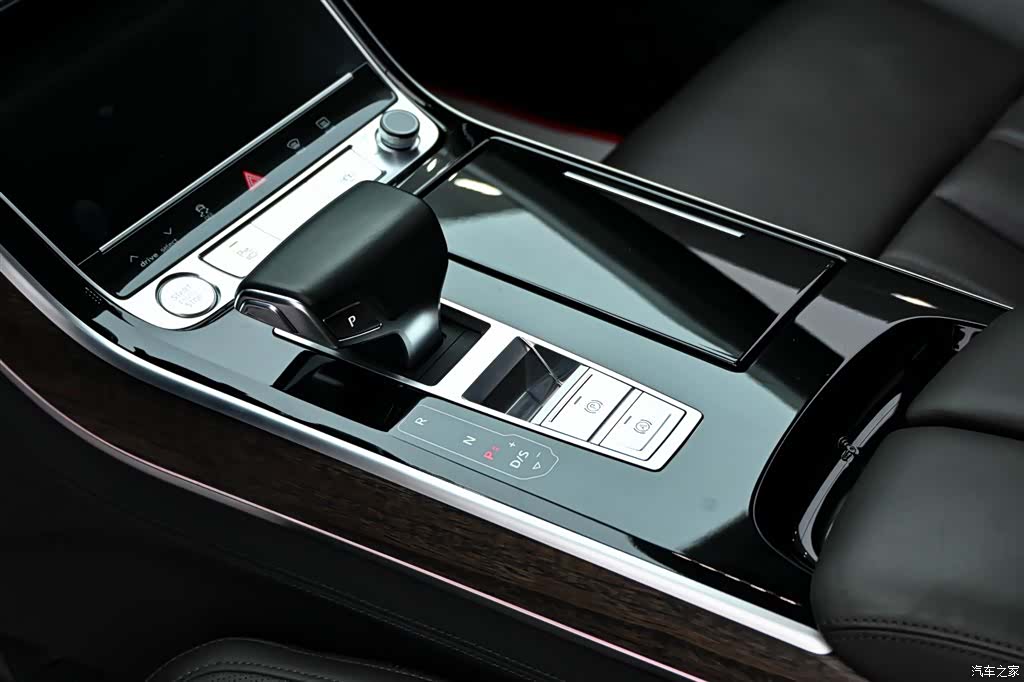 Audi A8L, 2020 19