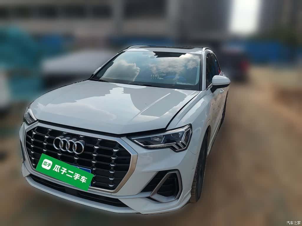 Audi Q3, 2023 2