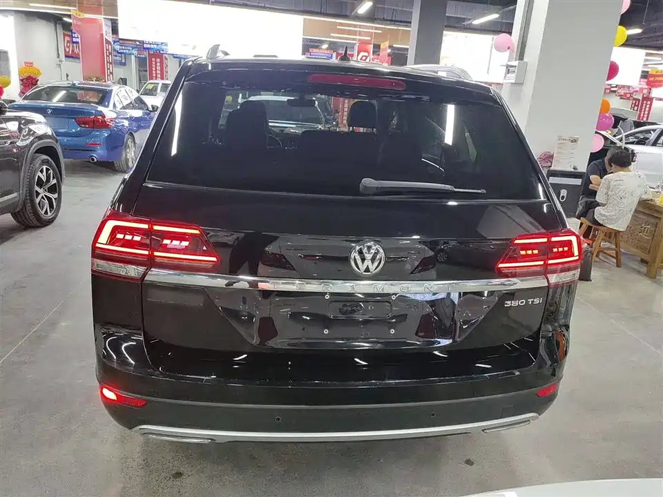 Volkswagen Tourang