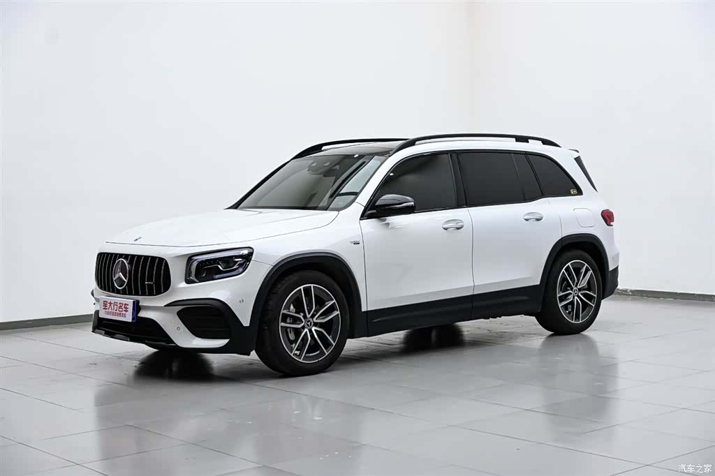 Mercedes-Benz GLB, 2023 2