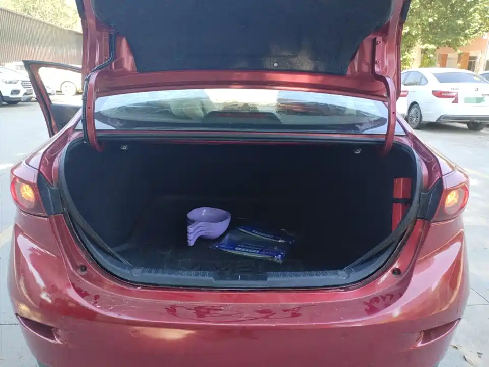 Mazda 3 Angkesaila