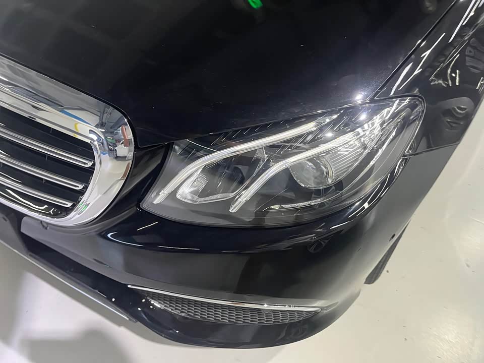 Mercedes-Benz E-class Mercedes-Benz E-class