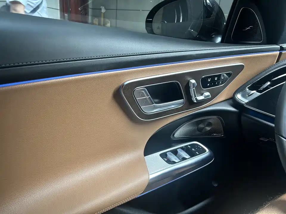 Mercedes-Benz E-class Mercedes-Benz E-class