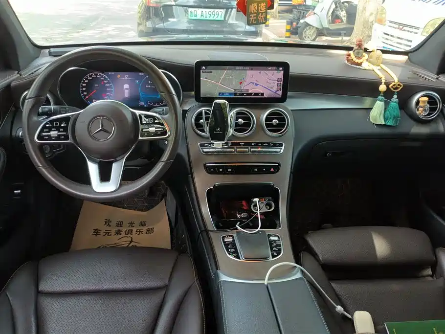 Mercedes-Benz GLC Mercedes-Benz GLC