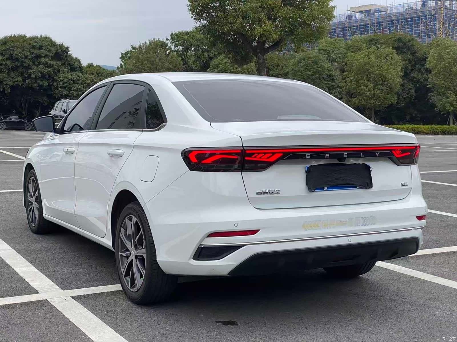 Geely Emgrand, 2023 8