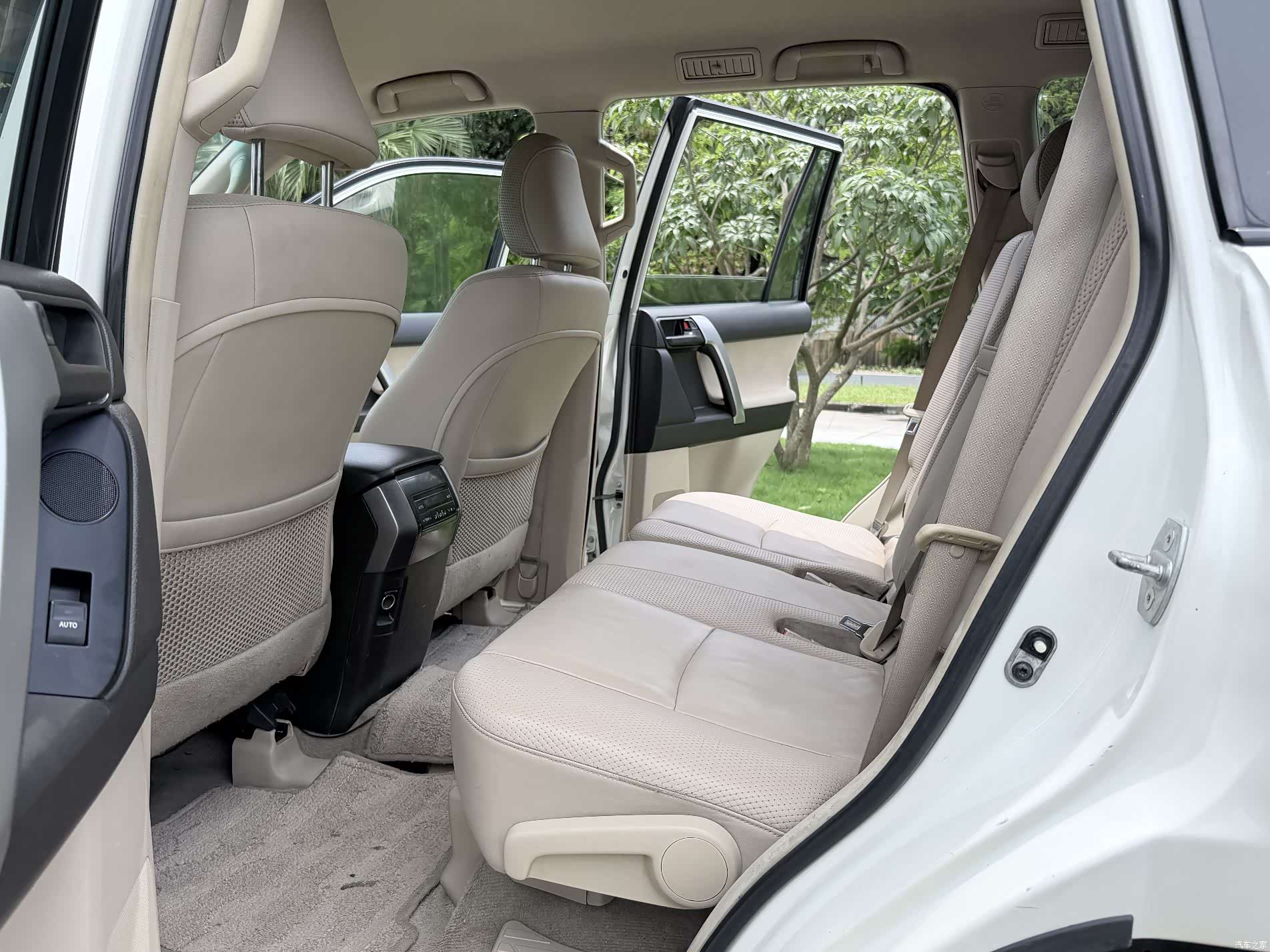 Toyota Prado, 2011 6