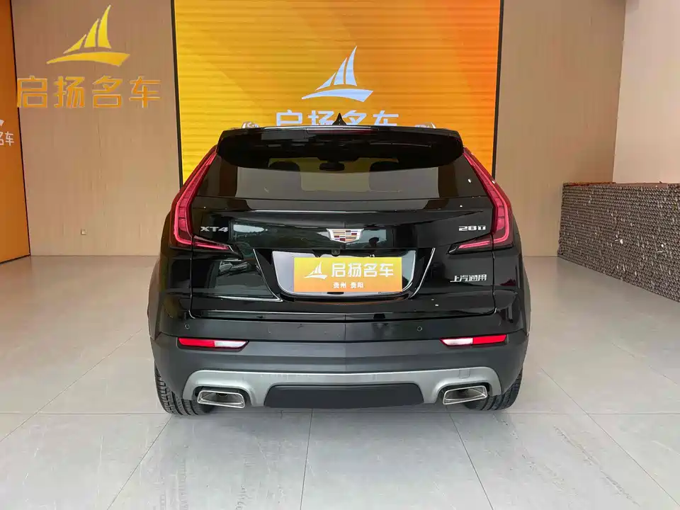 Cadillac XT4