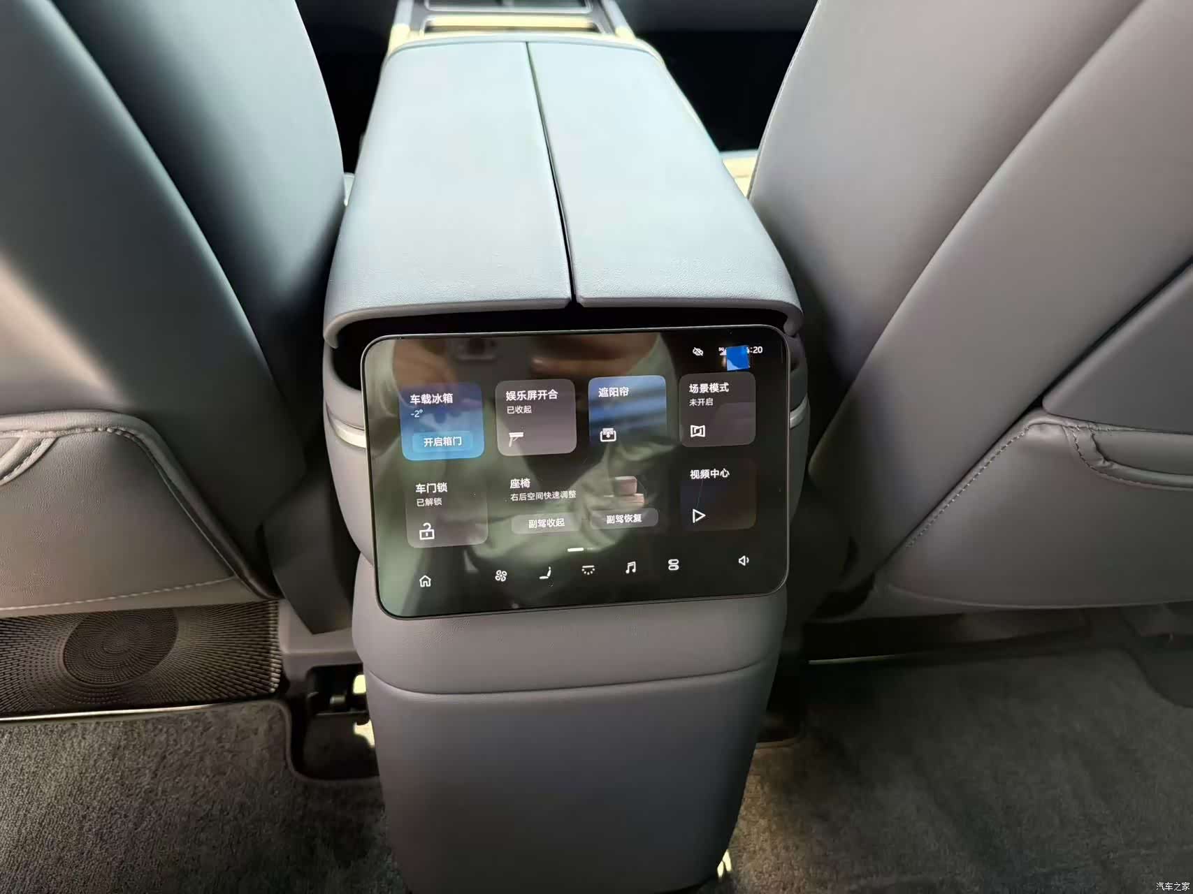 NIO ES8, 2026 10