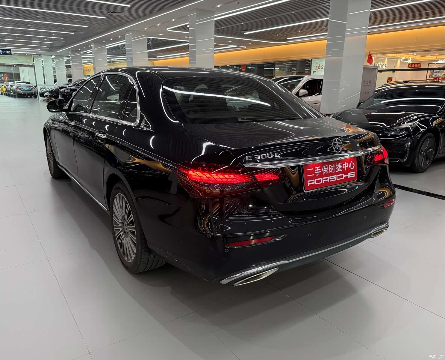 Mercedes-Benz E-Class, 2022 4