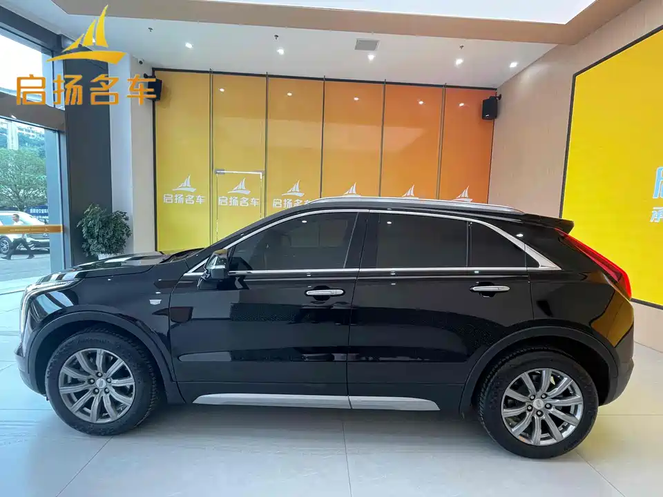 Cadillac XT4