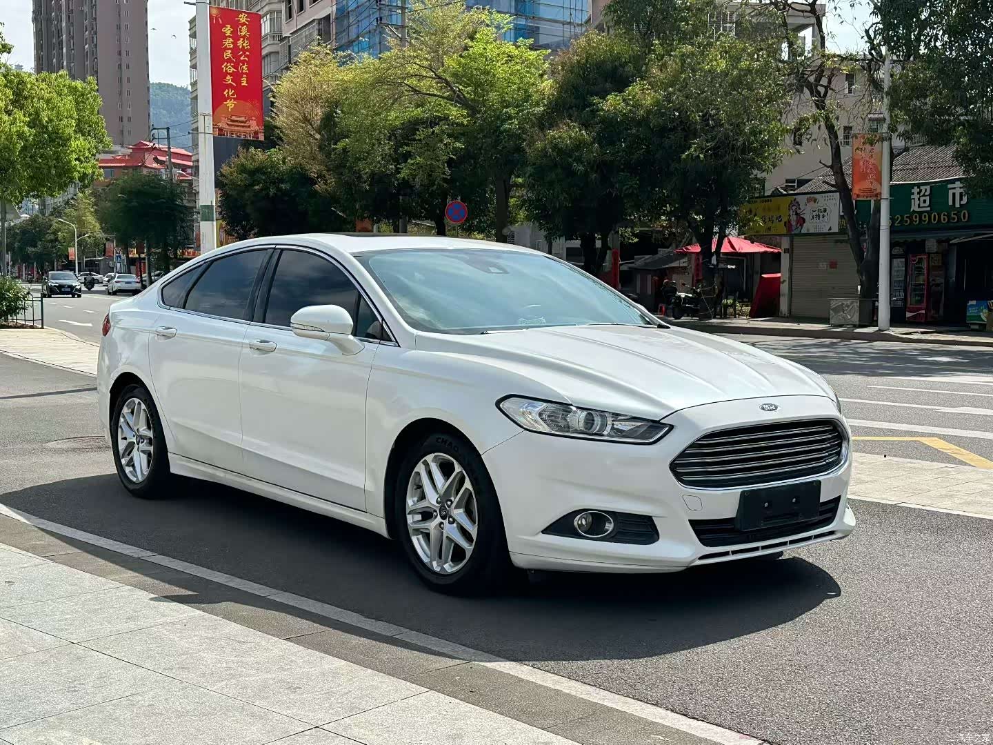 Ford Mondeo, 2015 3