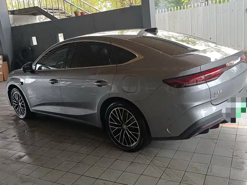 BYD Qin L