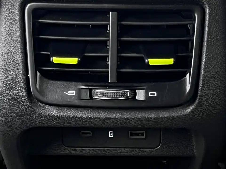 Geely Tugella (рест)