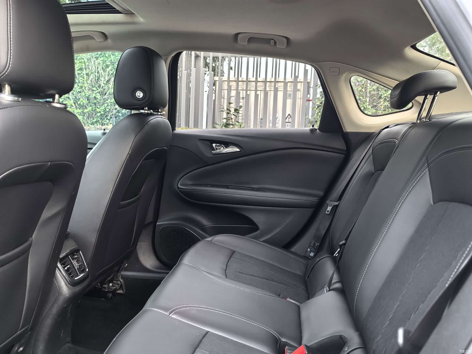 Buick Verano, 2018 11