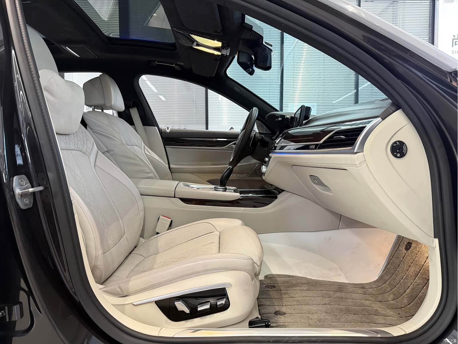 BMW 7 Series, 2015 8