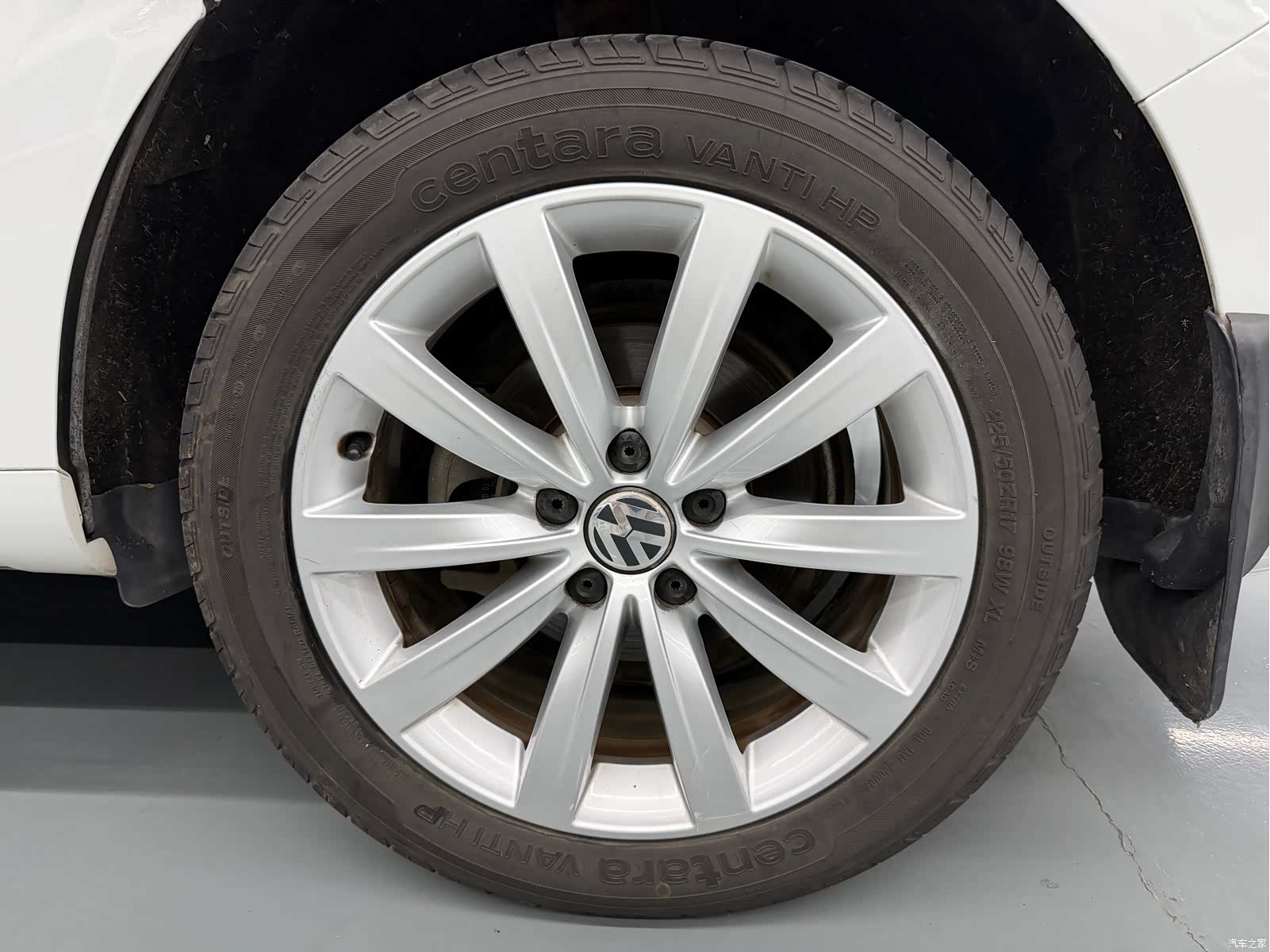 Volkswagen Xia, 2016 11