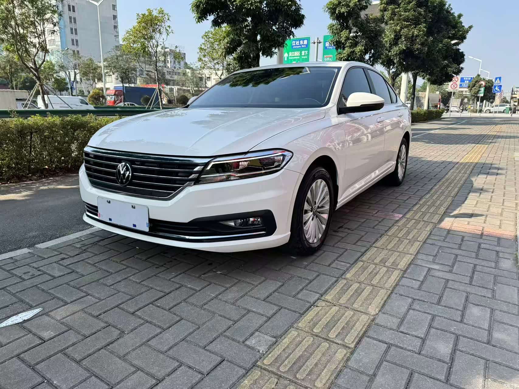 Volkswagen Lavida, 2022 1