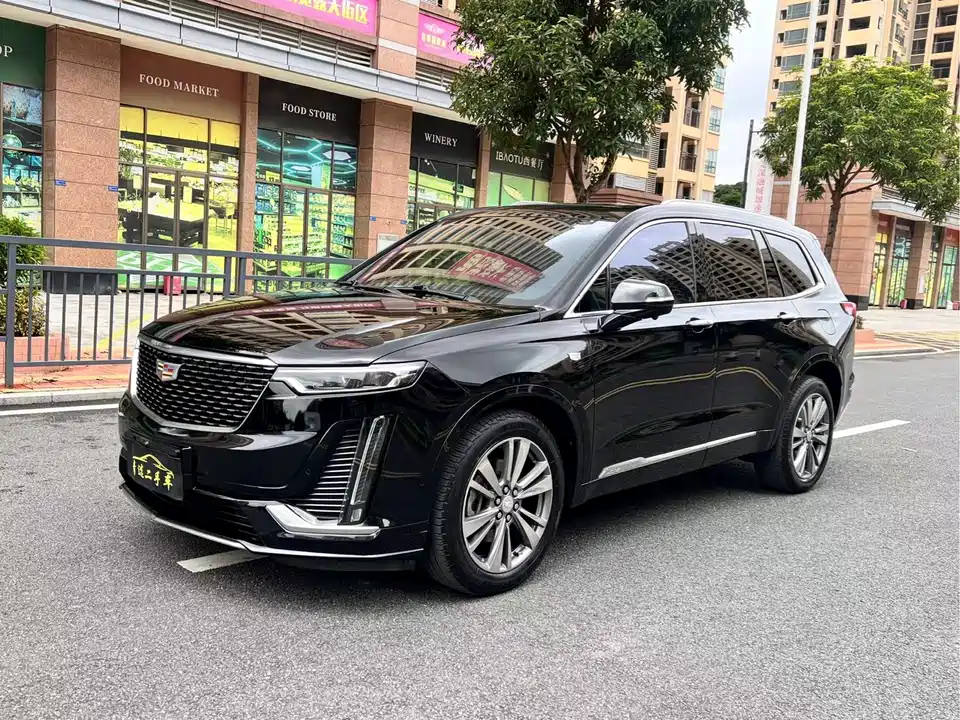 Cadillac XT6