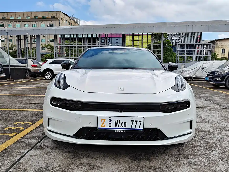 Zeekr 001