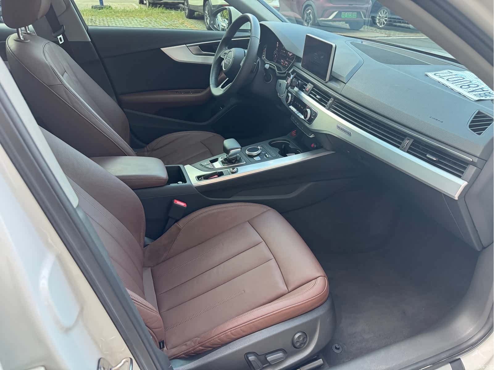 Audi A4L, 2017 18