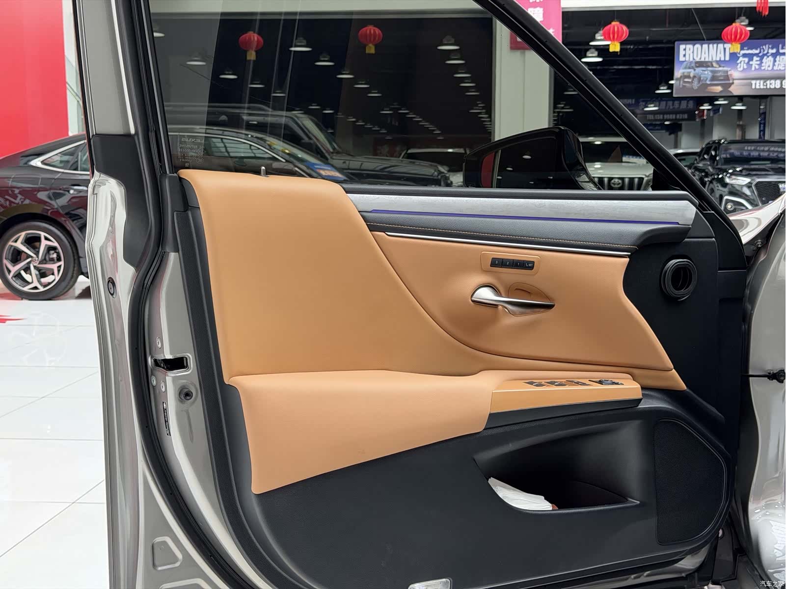 Lexus ES, 2025 9