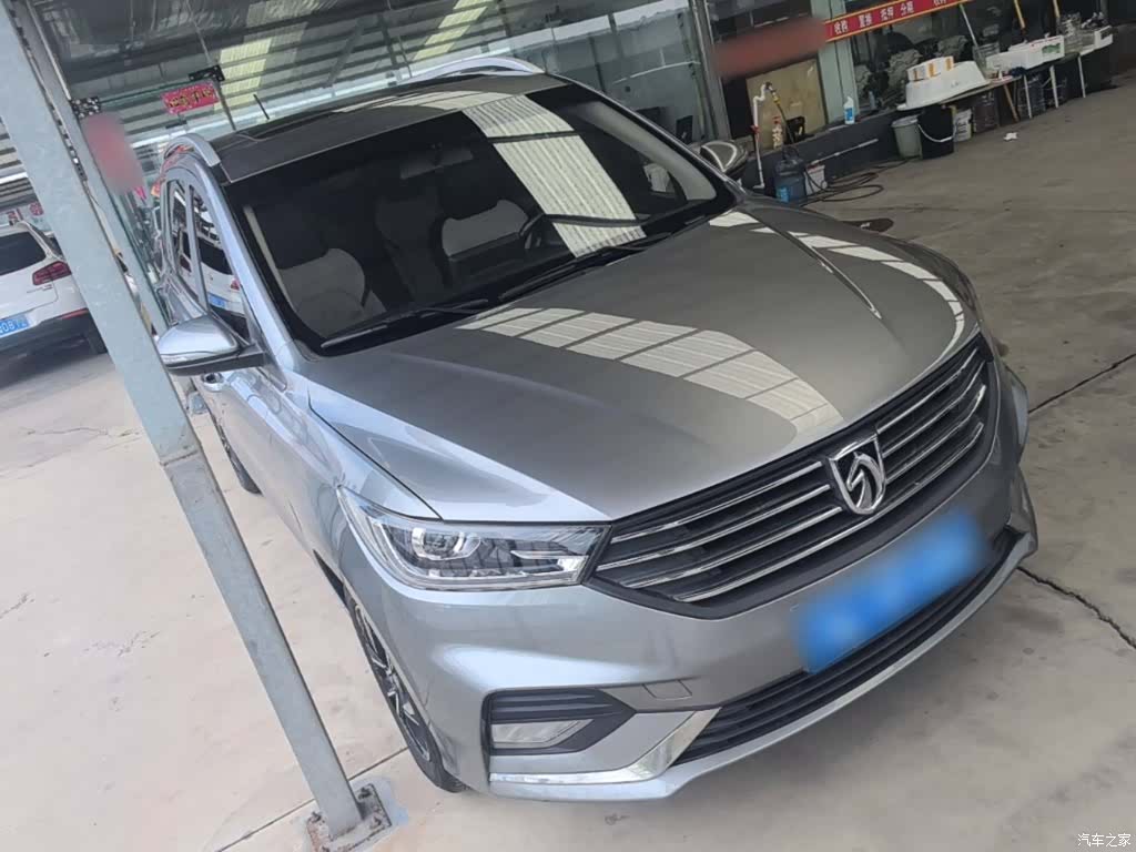 Wuling 360, 2019 4